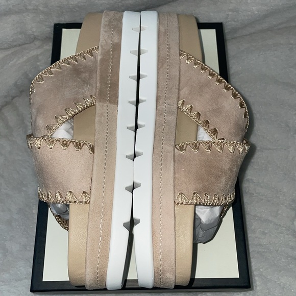 NWT J/SLIDES BOO Sand Suede Sandal - Picture 12 of 15